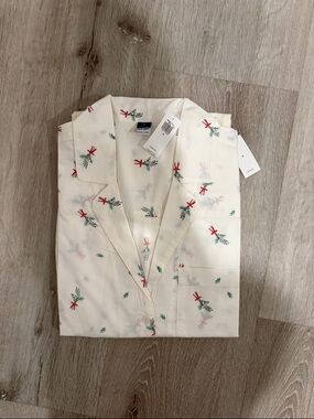 Old Navy Cream Poplin PJ Shirt and Pants with Red & Green Holiday Sprigs